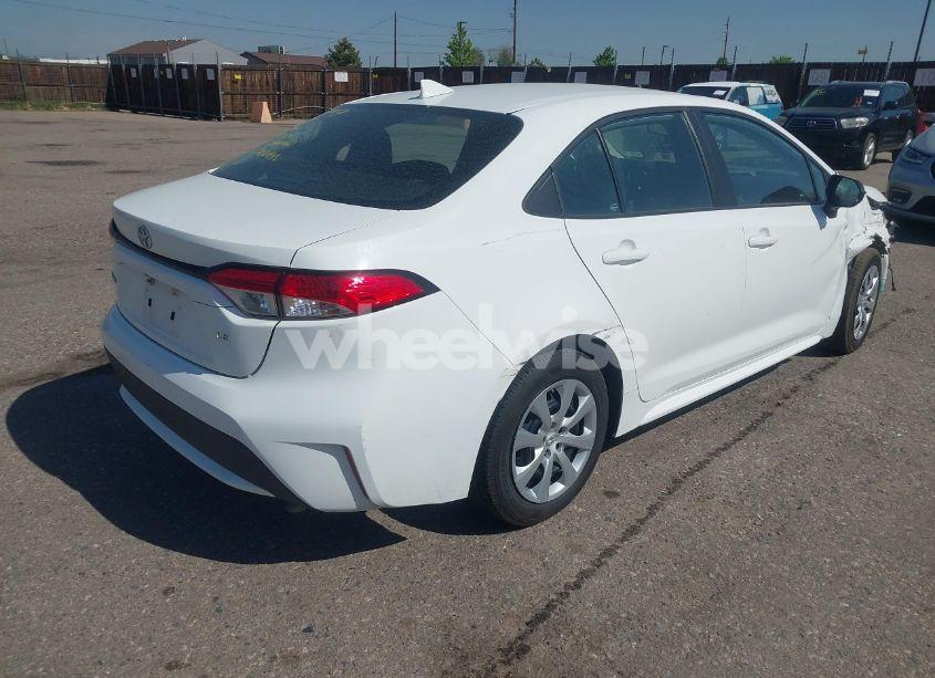 Photo 4 of 2022 Toyota Corolla LE (VIN 5YFEPMAE9NP317615)