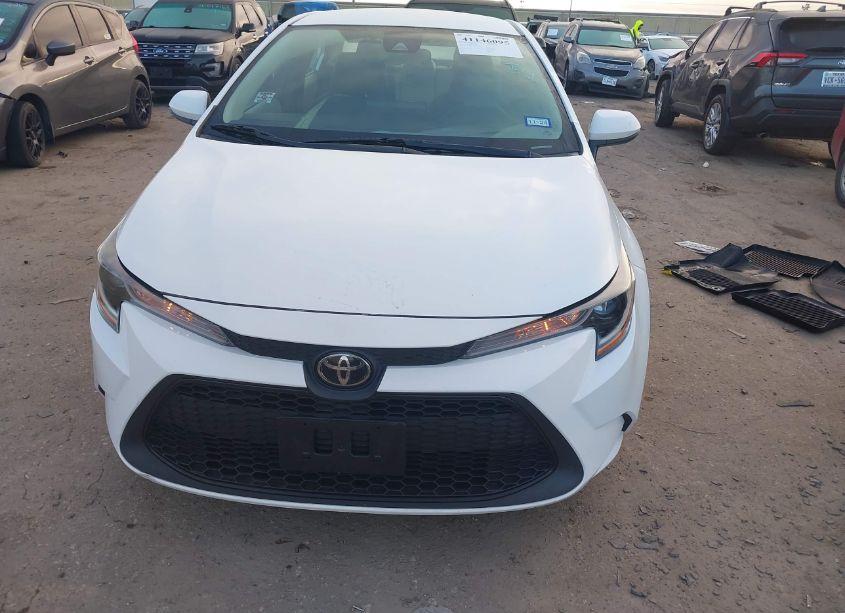 Photo 12 of 2022 Toyota Corolla LE (VIN 5YFEPMAE9NP318604)