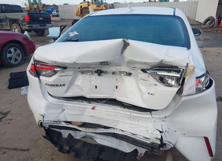 Photo 16 of 2022 Toyota Corolla LE (VIN 5YFEPMAE9NP318604)