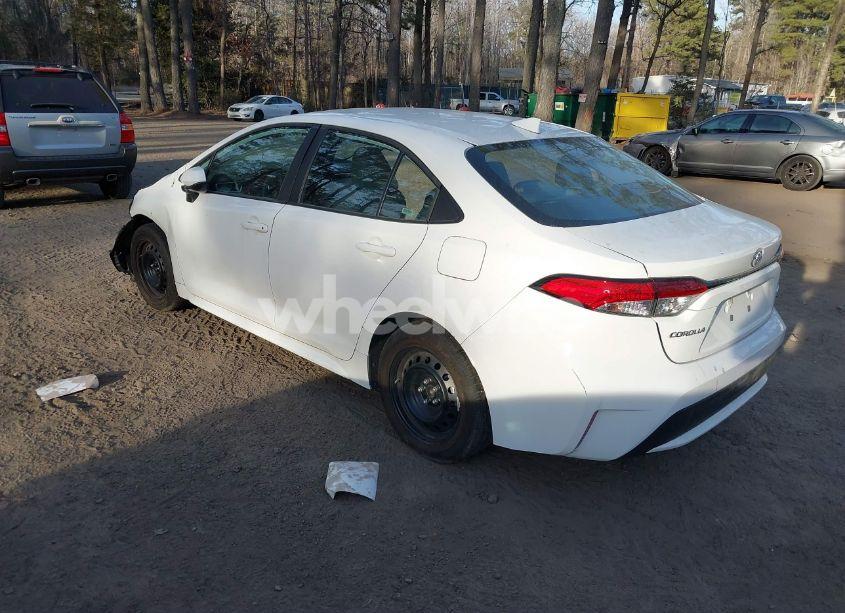 Photo 3 of 2022 Toyota Corolla LE (VIN 5YFEPMAE9NP331174)