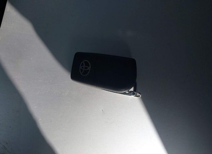 Photo 11 of 2022 Toyota Corolla LE (VIN 5YFEPMAE9NP334432)