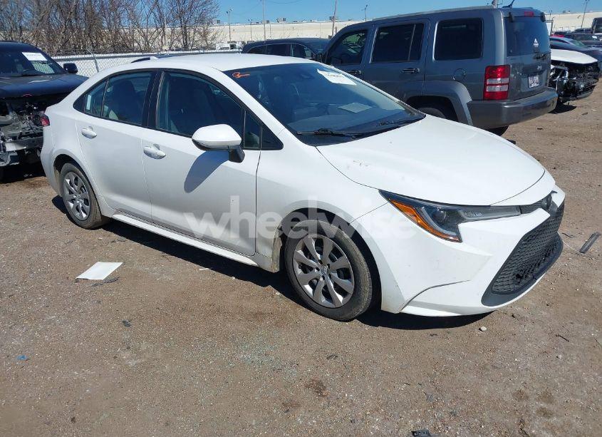 2022 Toyota Corolla LE (VIN 5YFEPMAE9NP338948) main photo