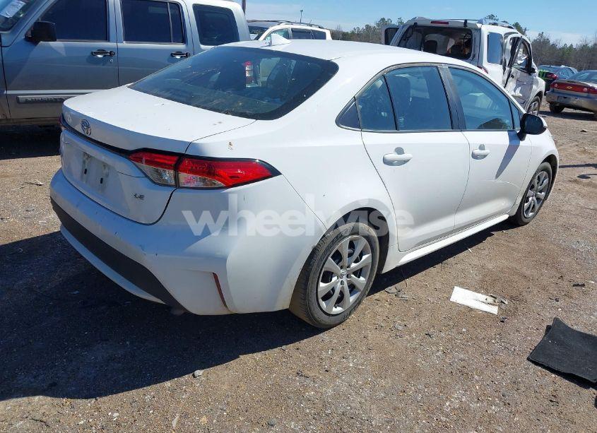 Photo 4 of 2022 Toyota Corolla LE (VIN 5YFEPMAE9NP338948)