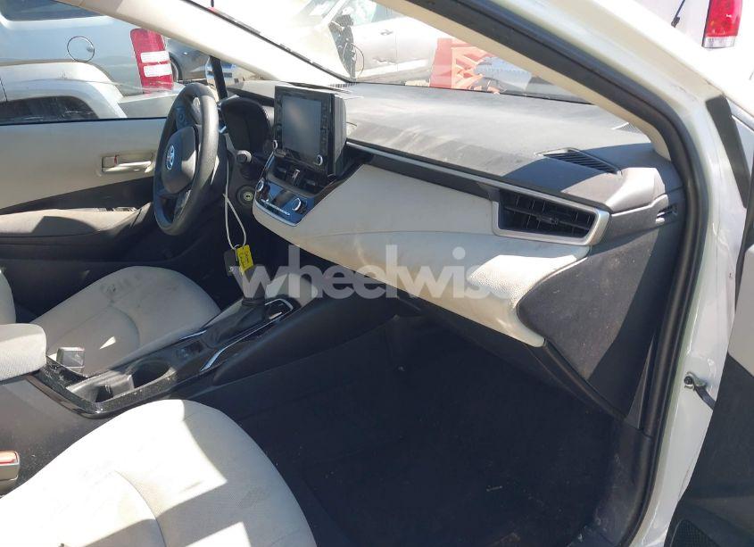 Photo 5 of 2022 Toyota Corolla LE (VIN 5YFEPMAE9NP338948)