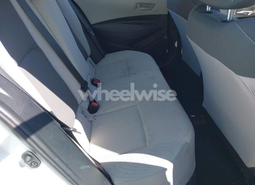 Photo 8 of 2022 Toyota Corolla LE (VIN 5YFEPMAE9NP338948)