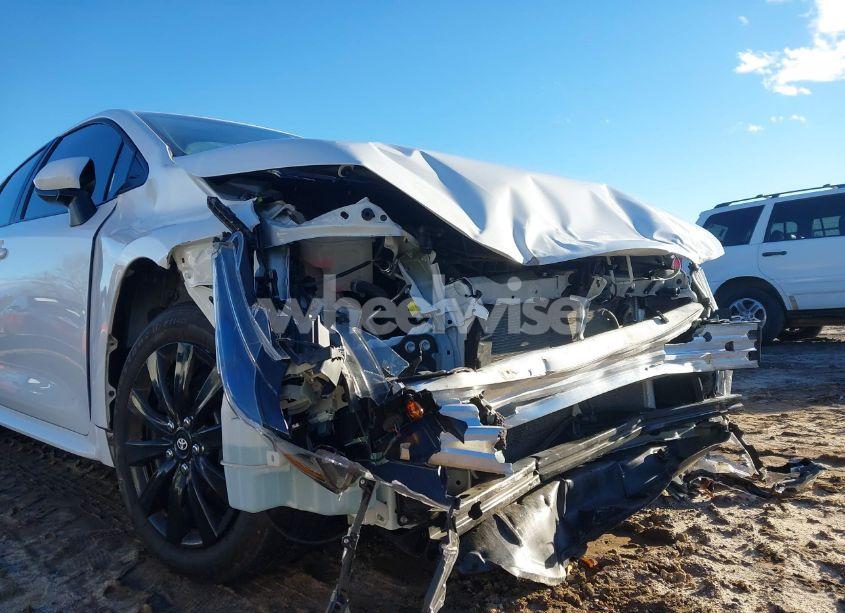 Photo 12 of 2022 Toyota Corolla LE (VIN 5YFEPMAE9NP361565)