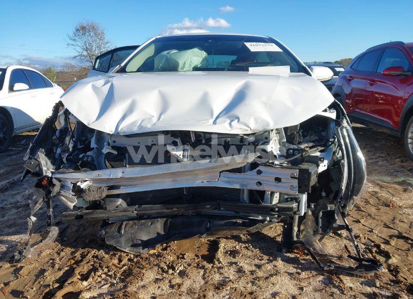 Photo 13 of 2022 Toyota Corolla LE (VIN 5YFEPMAE9NP361565)