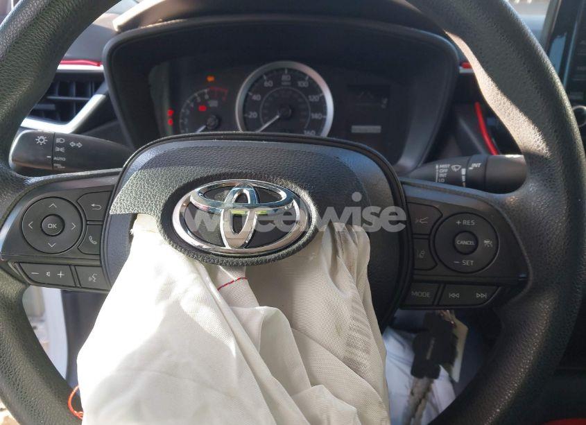 Photo 21 of 2022 Toyota Corolla LE (VIN 5YFEPMAE9NP361565)