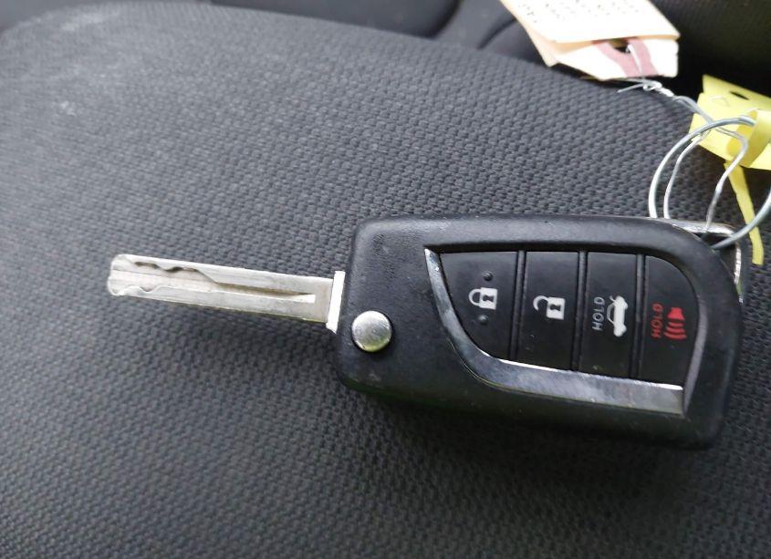 Photo 11 of 2022 Toyota Corolla LE (VIN 5YFEPMAE9NP364384)