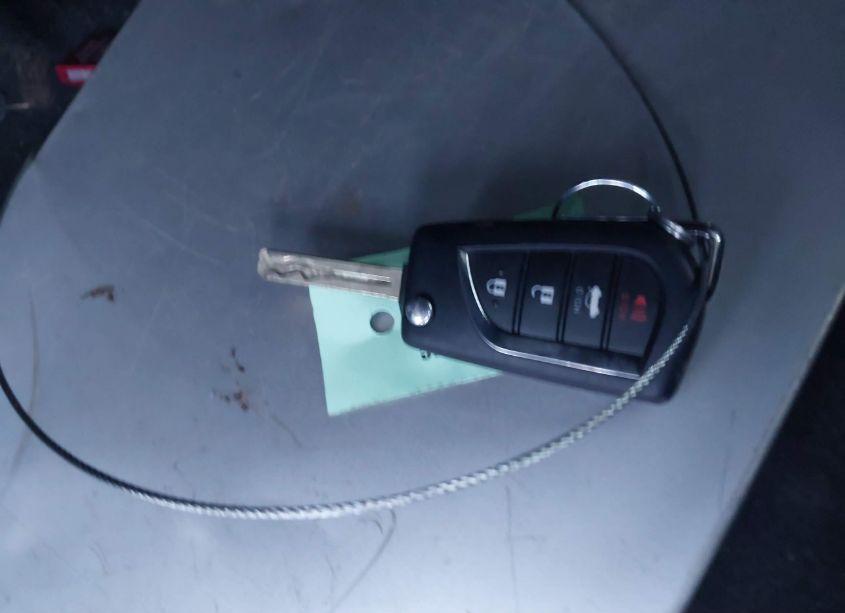 Photo 11 of 2022 Toyota Corolla LE (VIN 5YFEPMAE9NP369231)