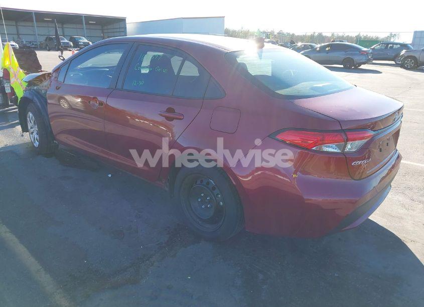 Photo 3 of 2022 Toyota Corolla LE (VIN 5YFEPMAE9NP371724)