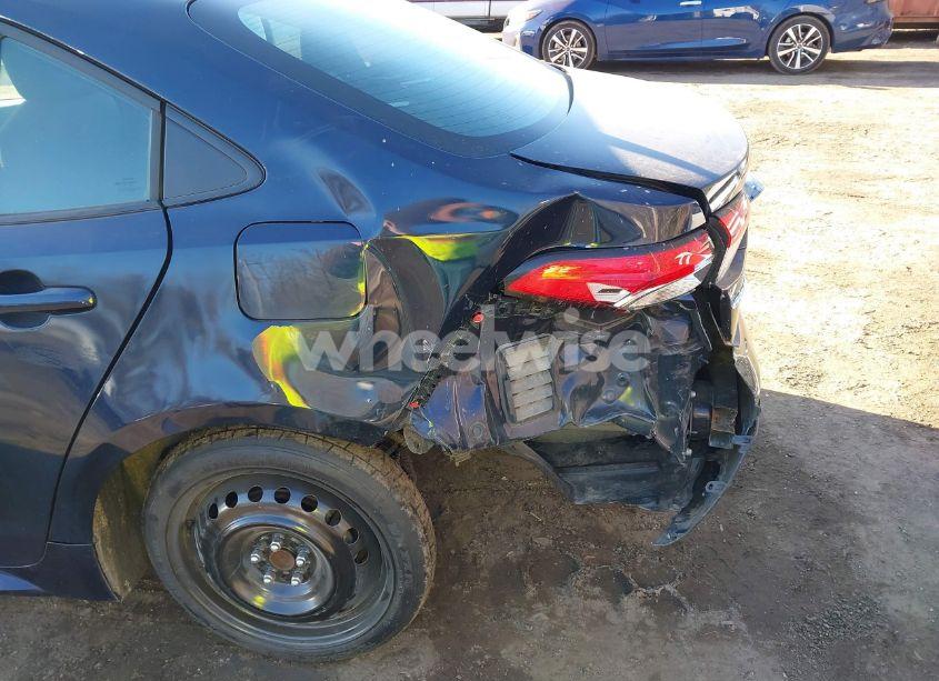 Photo 6 of 2022 Toyota Corolla LE (VIN 5YFEPMAE9NP377099)