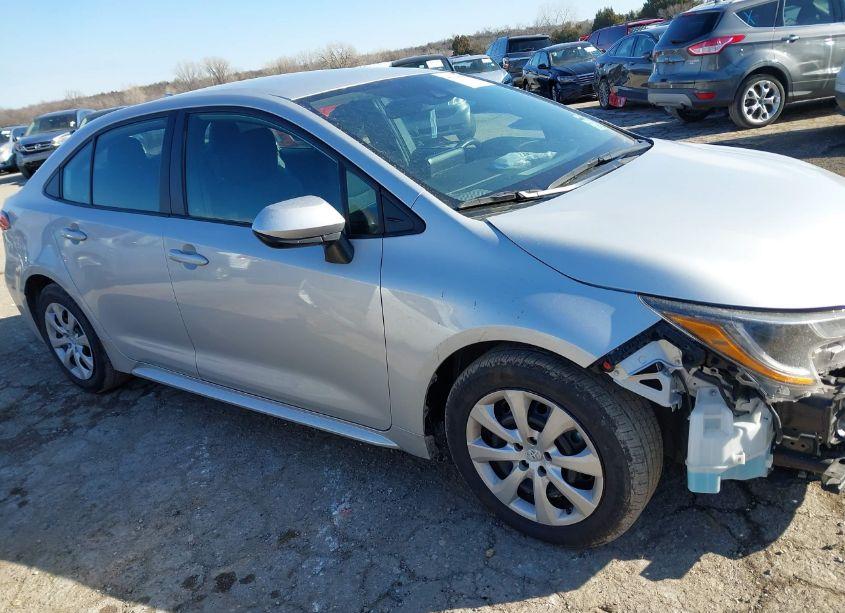 Photo 14 of 2022 Toyota Corolla (VIN 5YFEPMAE9NP379256)