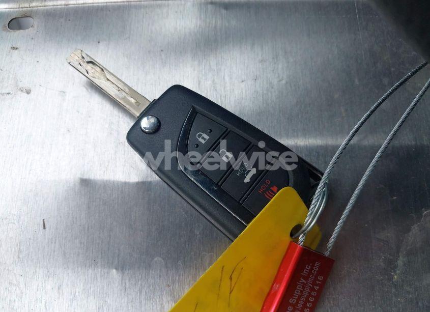 Photo 11 of 2022 Toyota Corolla LE (VIN 5YFEPMAE9NP382593)