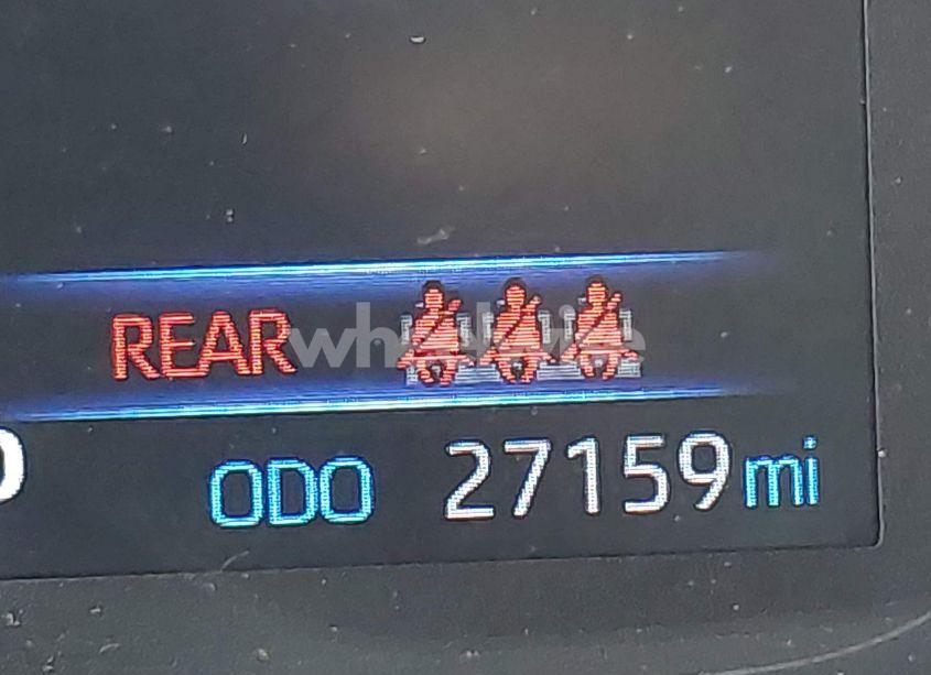 Photo 7 of 2022 Toyota Corolla LE (VIN 5YFEPMAE9NP382593)