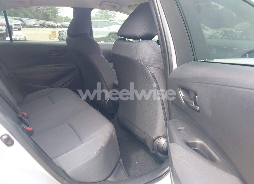 Photo 8 of 2022 Toyota Corolla LE (VIN 5YFEPMAE9NP382593)