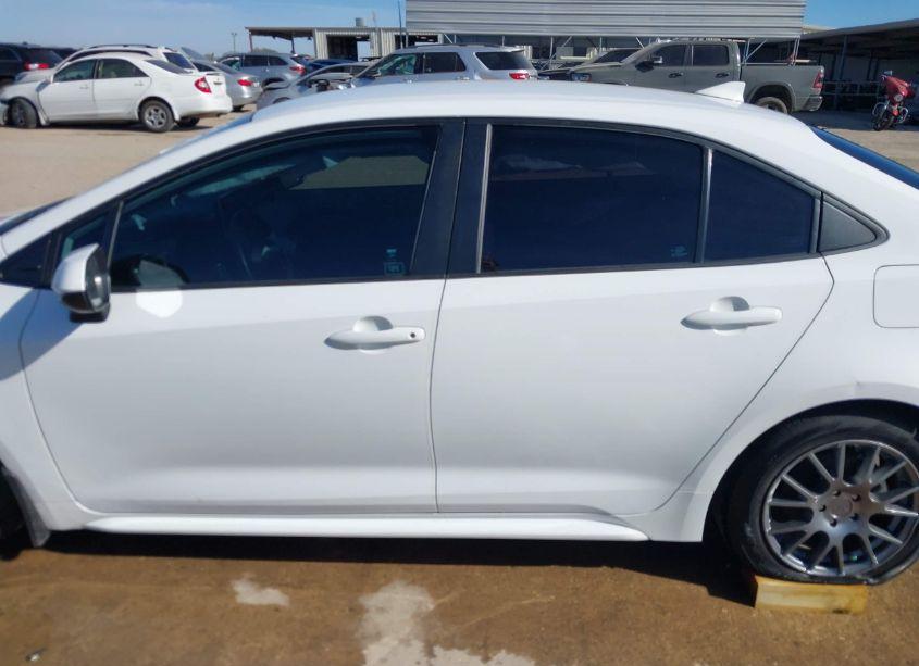 Photo 15 of 2021 Toyota Corolla LE (VIN 5YFEPMAEXMP153452)