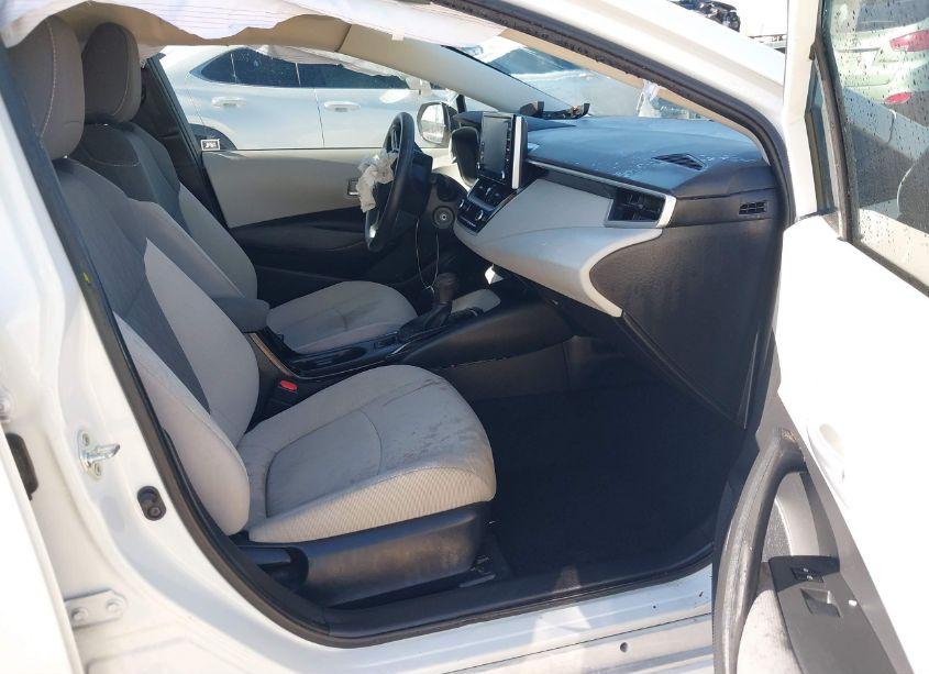 Photo 5 of 2021 Toyota Corolla LE (VIN 5YFEPMAEXMP153452)