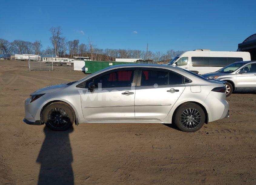 Photo 14 of 2021 Toyota Corolla LE (VIN 5YFEPMAEXMP158330)