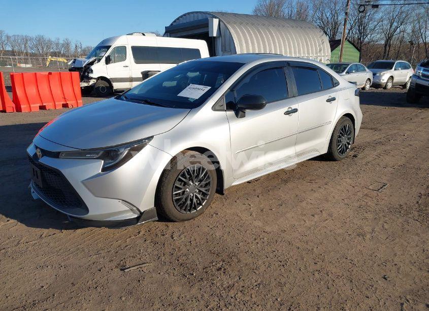 Photo 2 of 2021 Toyota Corolla LE (VIN 5YFEPMAEXMP158330)