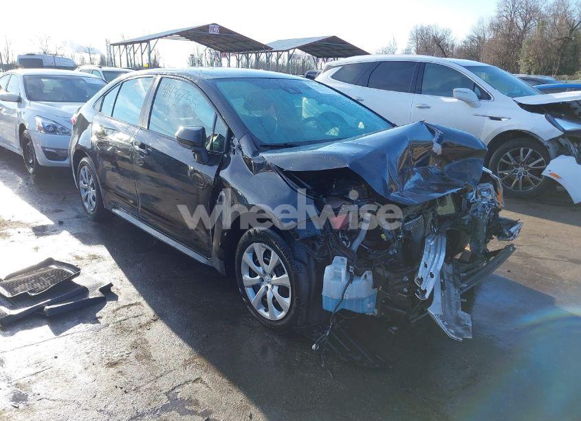 2021 Toyota Corolla LE (VIN 5YFEPMAEXMP160398) main photo