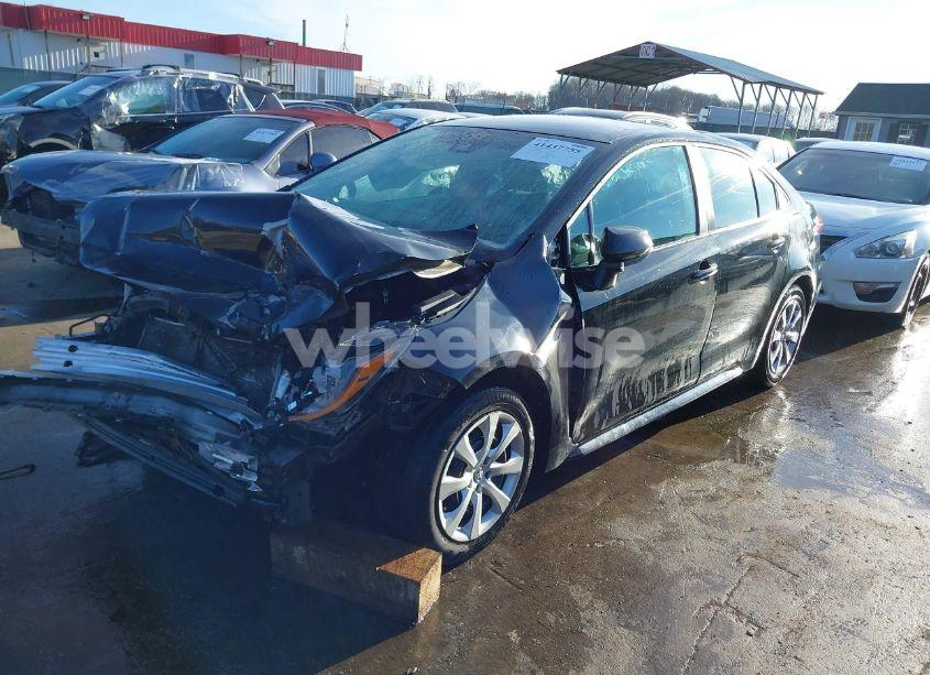 Photo 2 of 2021 Toyota Corolla LE (VIN 5YFEPMAEXMP160398)