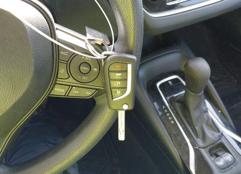 Photo 11 of 2021 Toyota Corolla LE (VIN 5YFEPMAEXMP167917)