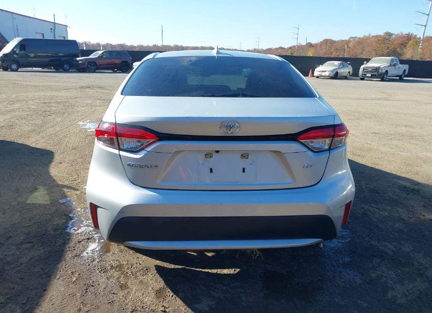 Photo 16 of 2021 Toyota Corolla LE (VIN 5YFEPMAEXMP170493)