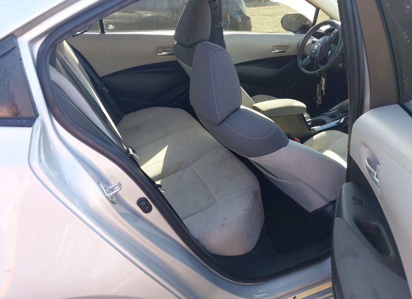 Photo 8 of 2021 Toyota Corolla LE (VIN 5YFEPMAEXMP170493)