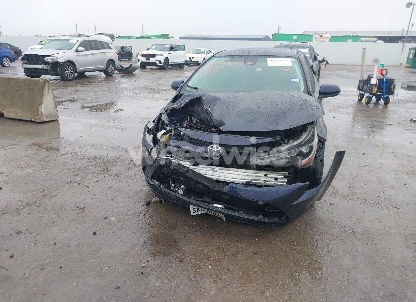 Photo 13 of 2021 Toyota Corolla LE (VIN 5YFEPMAEXMP180652)