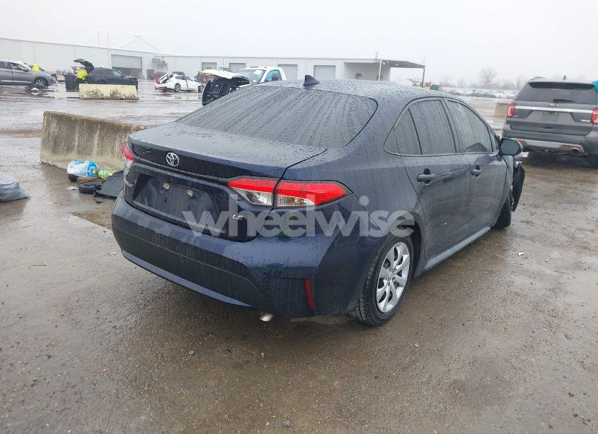 Photo 4 of 2021 Toyota Corolla LE (VIN 5YFEPMAEXMP180652)