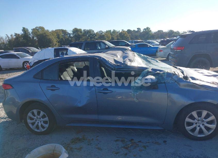 Photo 13 of 2021 Toyota Corolla LE (VIN 5YFEPMAEXMP184328)