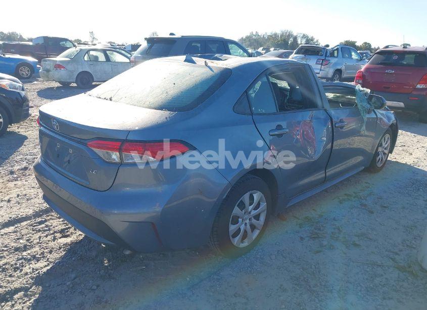 Photo 4 of 2021 Toyota Corolla LE (VIN 5YFEPMAEXMP184328)