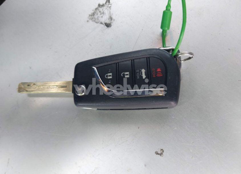 Photo 11 of 2021 Toyota Corolla LE (VIN 5YFEPMAEXMP184345)