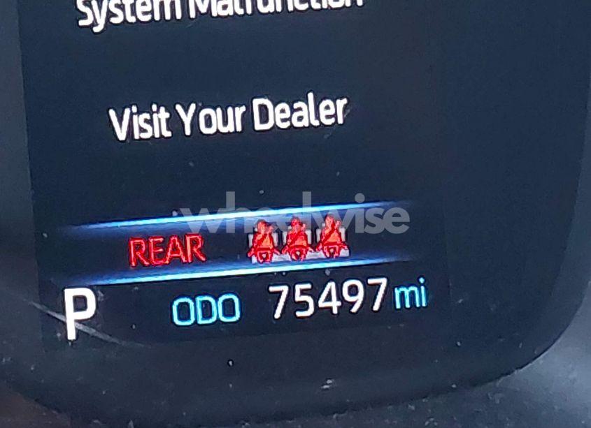 Photo 15 of 2021 Toyota Corolla LE (VIN 5YFEPMAEXMP185950)