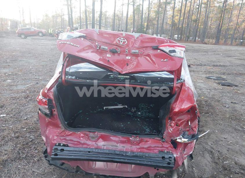 Photo 6 of 2021 Toyota Corolla LE (VIN 5YFEPMAEXMP185950)