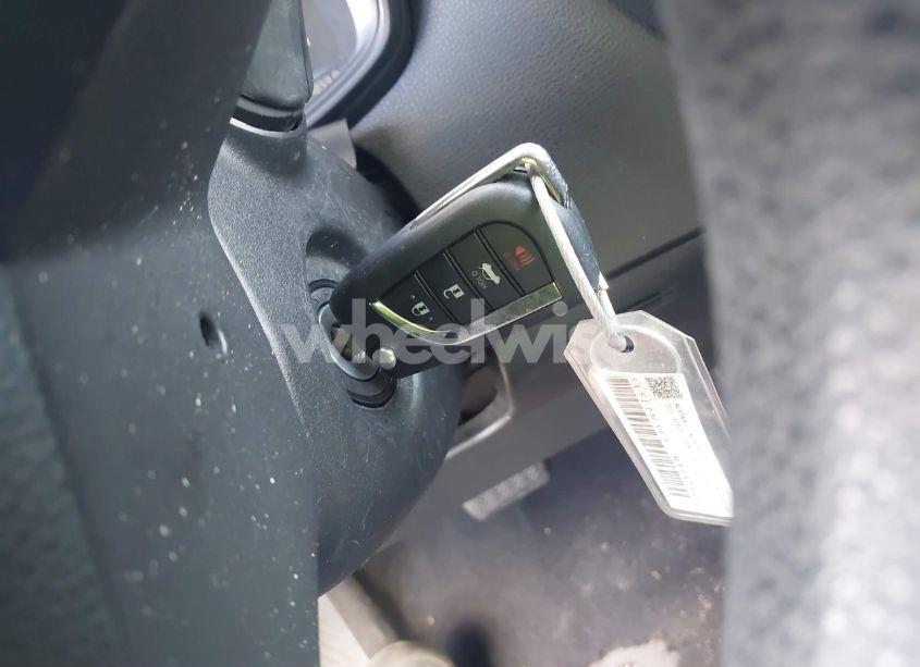 Photo 11 of 2021 Toyota Corolla LE (VIN 5YFEPMAEXMP187567)