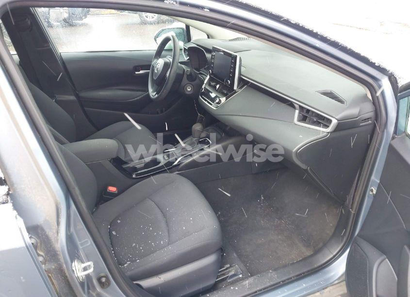 Photo 5 of 2021 Toyota Corolla LE (VIN 5YFEPMAEXMP187567)