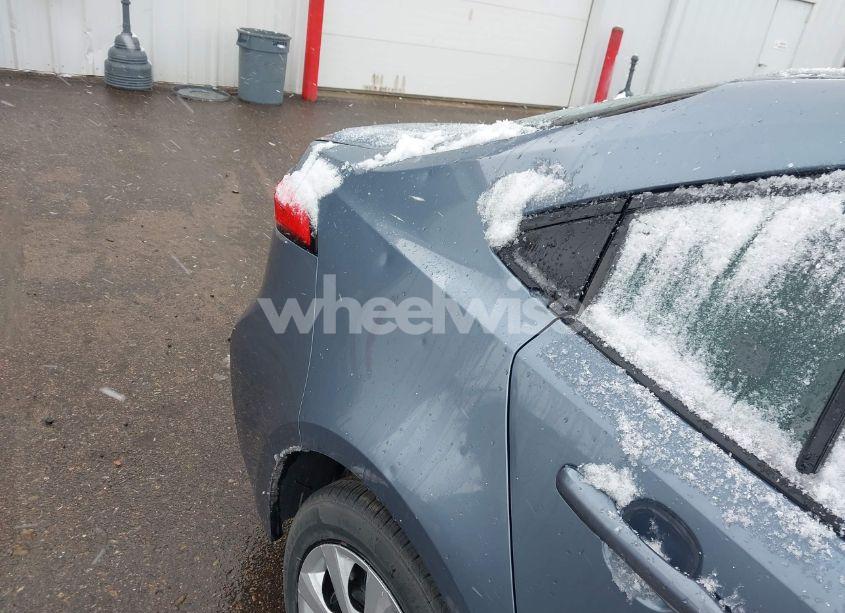 Photo 6 of 2021 Toyota Corolla LE (VIN 5YFEPMAEXMP187567)