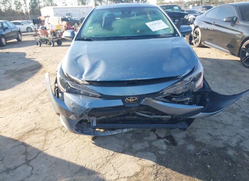 Photo 12 of 2021 Toyota Corolla LE (VIN 5YFEPMAEXMP191103)