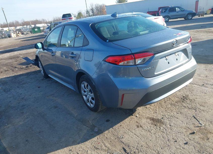 Photo 3 of 2021 Toyota Corolla LE (VIN 5YFEPMAEXMP191103)