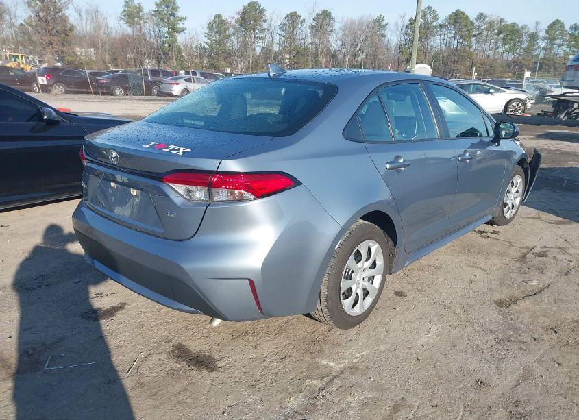 Photo 4 of 2021 Toyota Corolla LE (VIN 5YFEPMAEXMP191103)