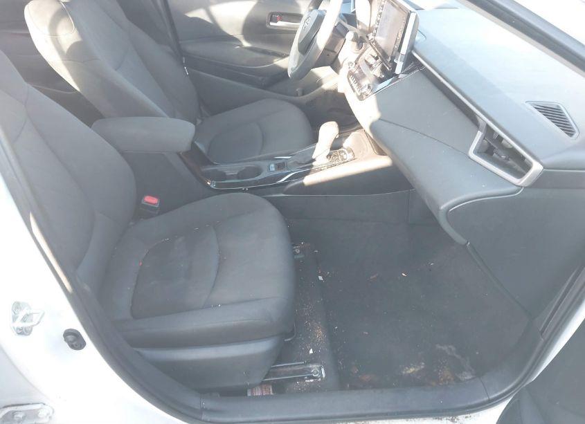 Photo 5 of 2021 Toyota Corolla LE (VIN 5YFEPMAEXMP219210)