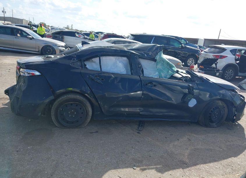 Photo 13 of 2021 Toyota Corolla LE (VIN 5YFEPMAEXMP219630)