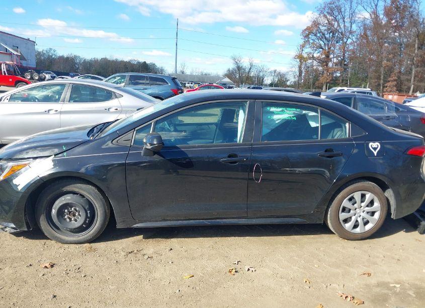 Photo 14 of 2021 Toyota Corolla LE (VIN 5YFEPMAEXMP224830)