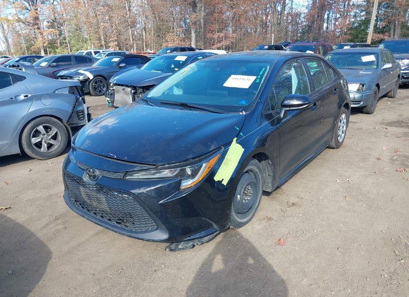 Photo 2 of 2021 Toyota Corolla LE (VIN 5YFEPMAEXMP224830)