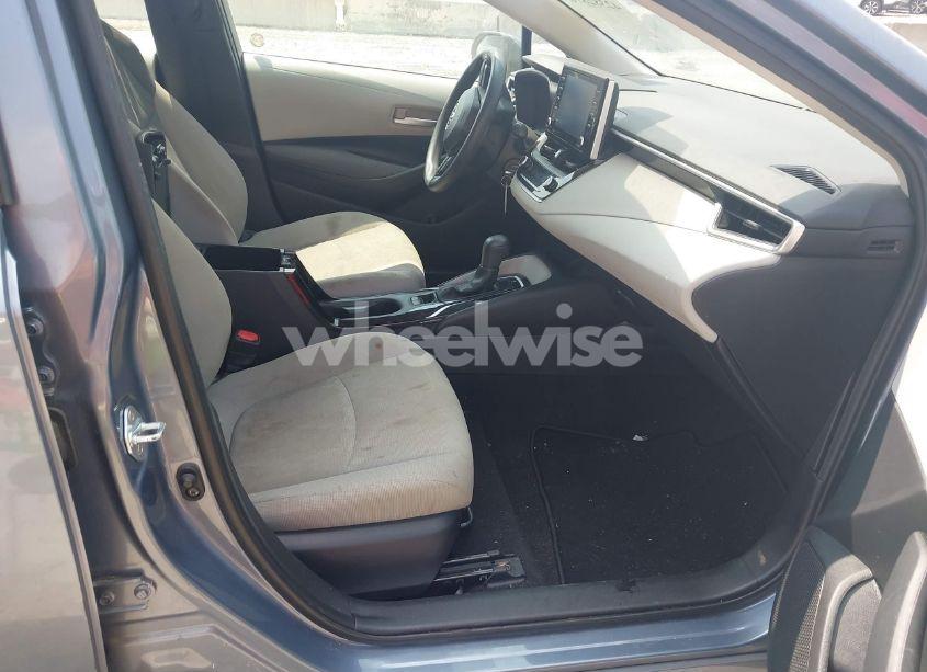 Photo 5 of 2021 Toyota Corolla LE (VIN 5YFEPMAEXMP243507)