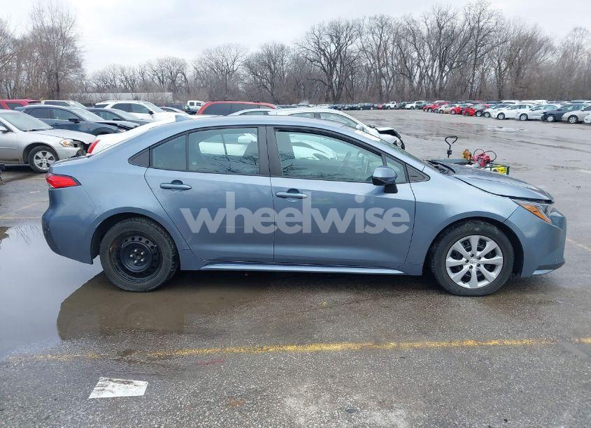 Photo 13 of 2021 Toyota Corolla LE (VIN 5YFEPMAEXMP248951)