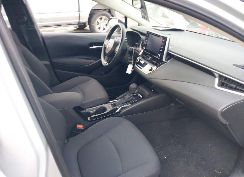Photo 5 of 2021 Toyota Corolla LE (VIN 5YFEPMAEXMP249615)