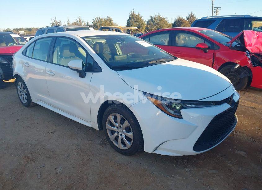 2021 Toyota Corolla LE (VIN 5YFEPMAEXMP262350) main photo